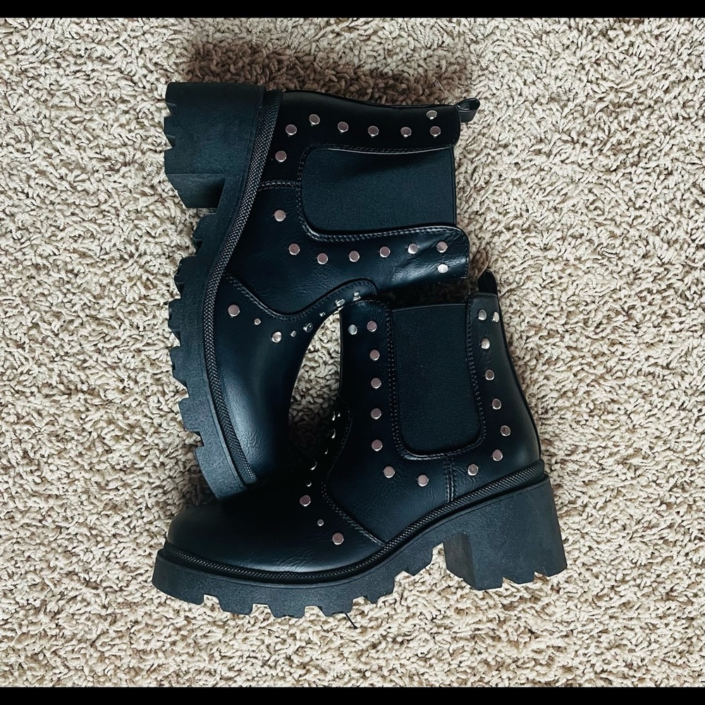 Studded Decor Chelsea Boots Women Black Size 7.5